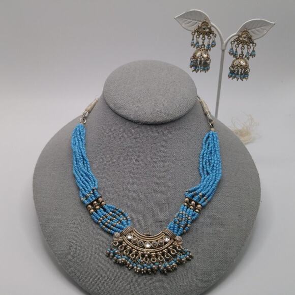 Turquoise Seed Bead Rhinestone Pendant 26" Necklace, Dangle Post Earrings 1 3/4" - Picture 4 of 8